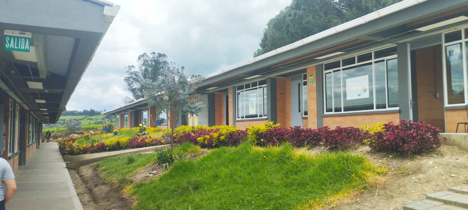 Imagen institucional 6 - IET San Nicolás